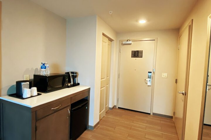 Room 20 of 68