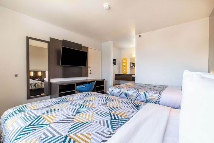Room 20 of 29