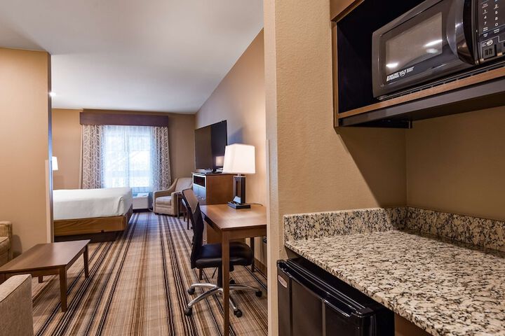 Room 20 of 33