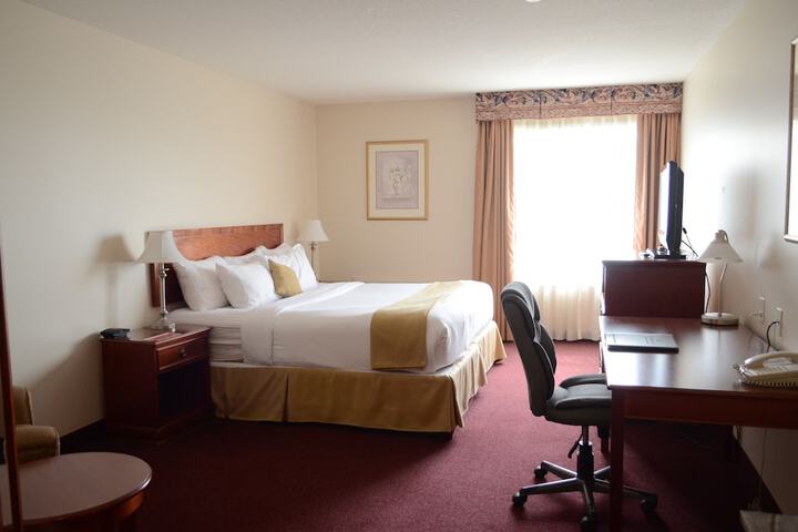 Quality Inn & Suites Edmonton International Airport