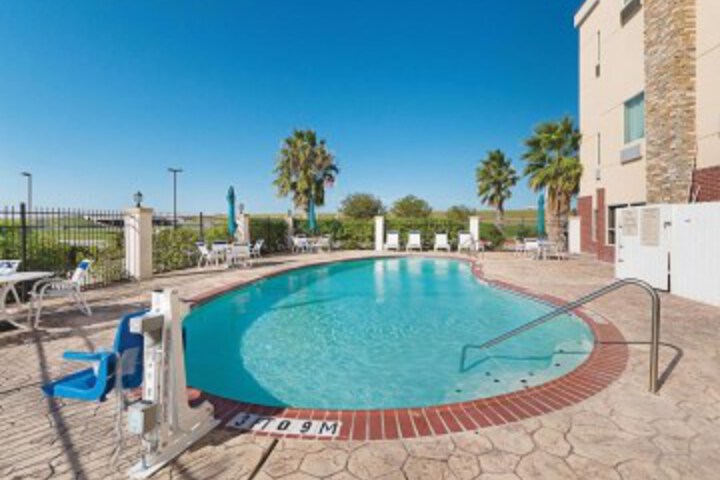 Best Western Mathis Inn Hotel