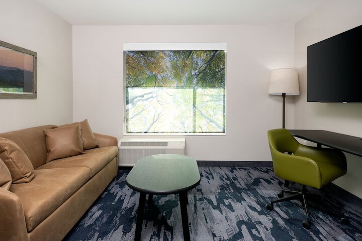 Room 21 of 39