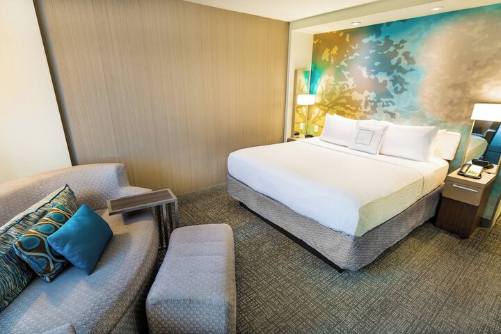 Room 12 of 35