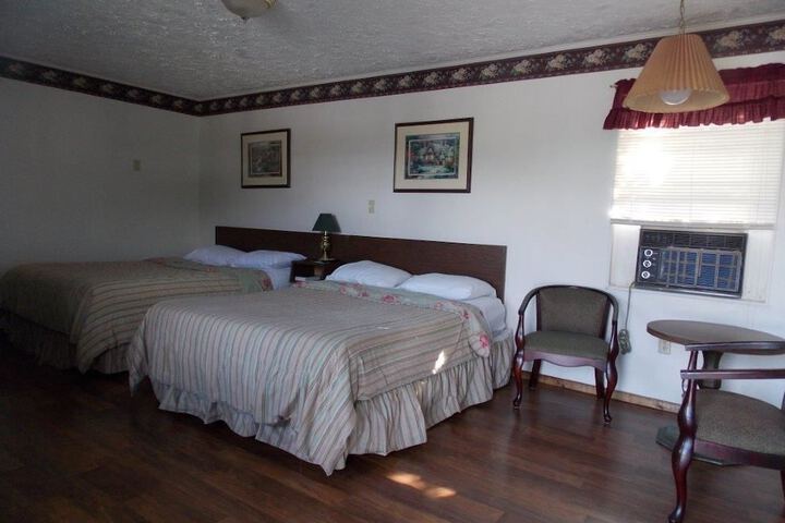 Room 15 of 38
