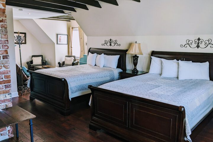 Room 45 of 119