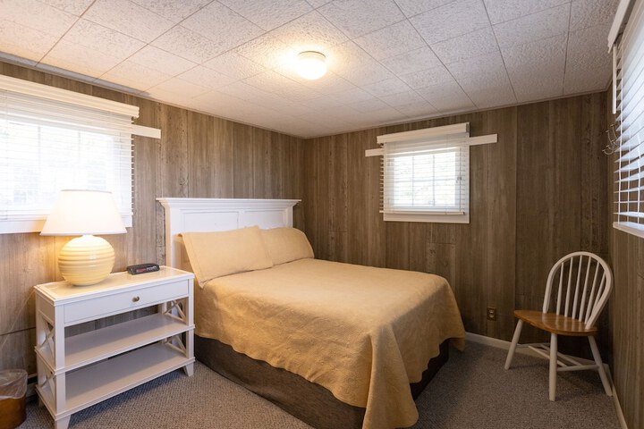 Room 101 of 192
