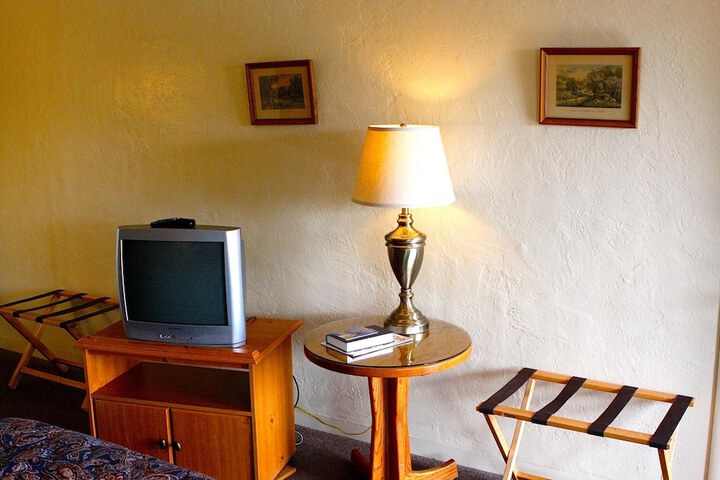 Room 30 of 54