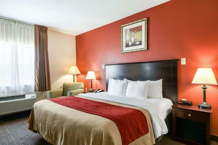 Quality Inn Kingsville Hwy 77