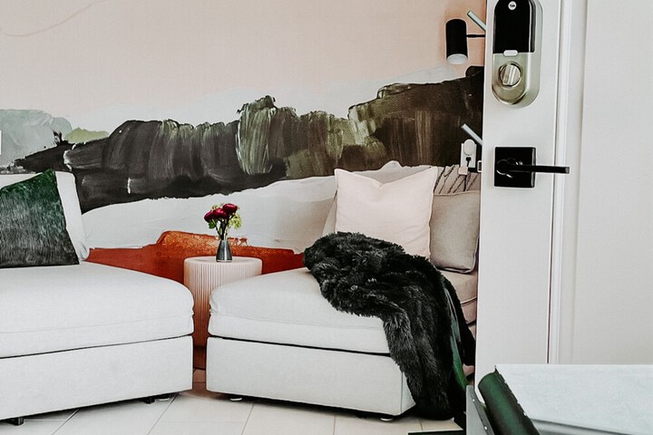Room 95 of 230
