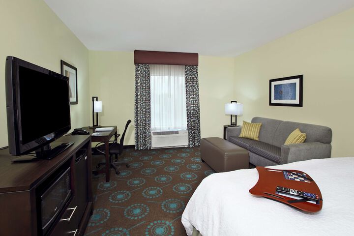 Room 15 of 26