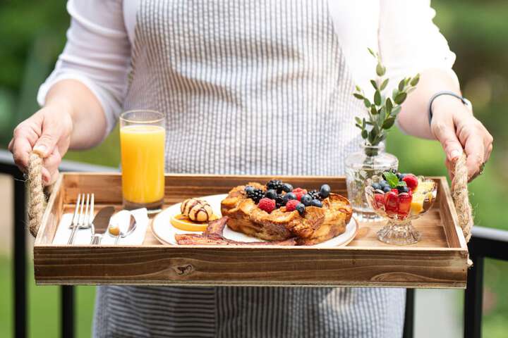 Breakfast/Coffee Service 24 of 36