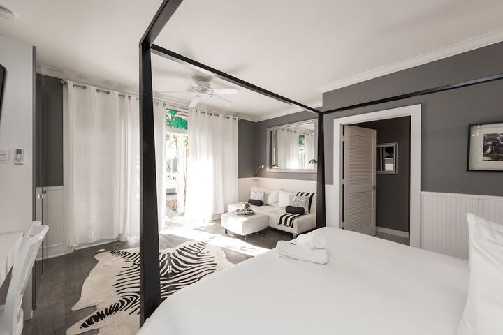 Room 53 of 133