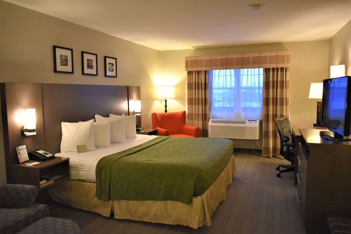 Room 15 of 28