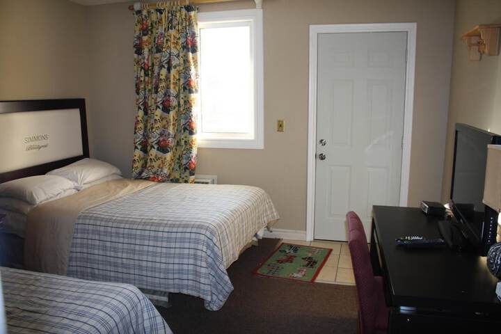 Room 12 of 47