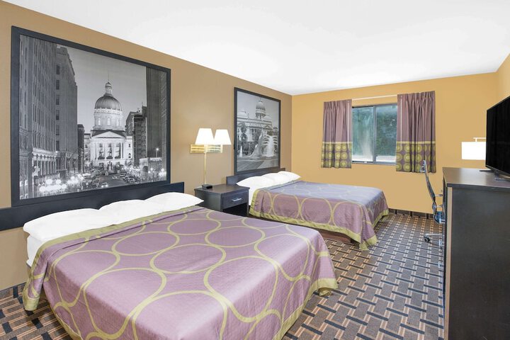 Room 8 of 15