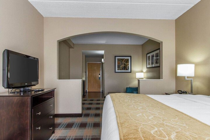 Room 20 of 32
