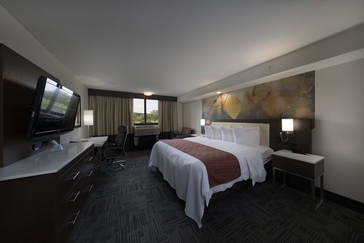 Holiday Inn Brookfield - ​​Milwaukee by IHG