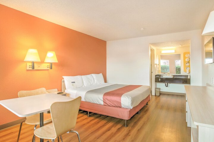 Room 14 of 31