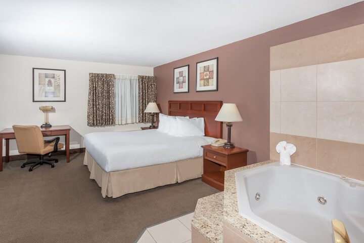 Room 21 of 52