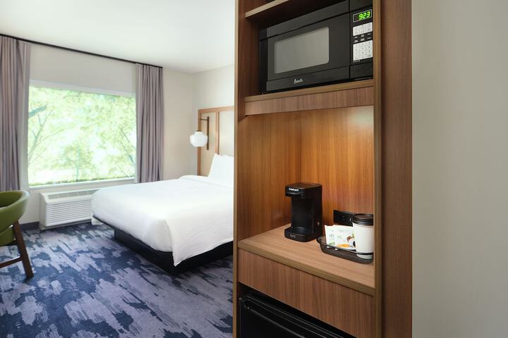 Room 11 of 26