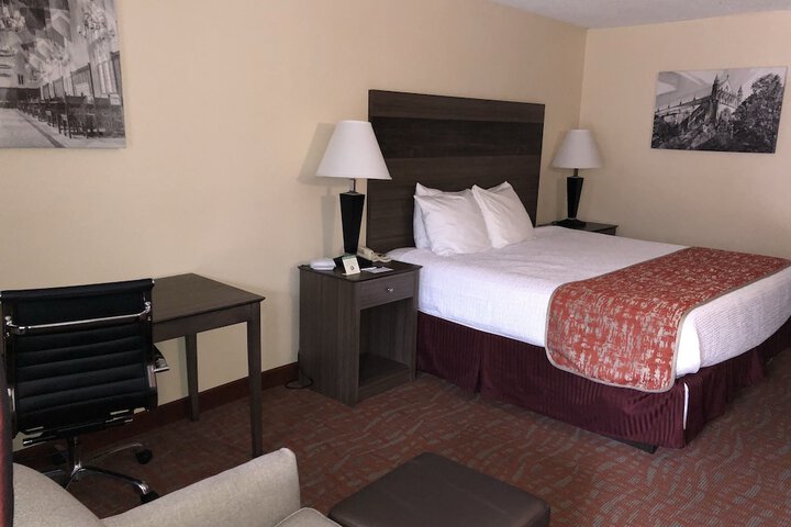Room 17 of 22