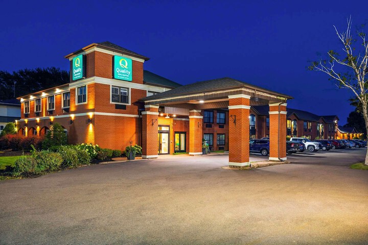 Quality Inn & Suites Garden of the Gulf