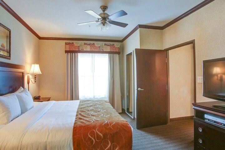 Room 27 of 45