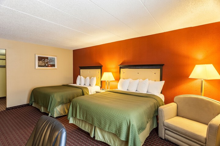 Room 34 of 51