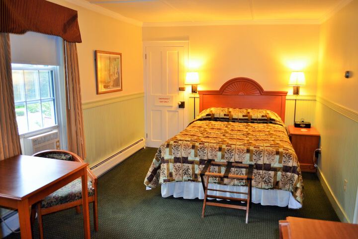 Room 63 of 111