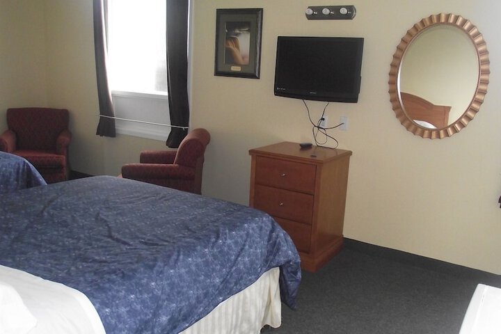 Room 17 of 46