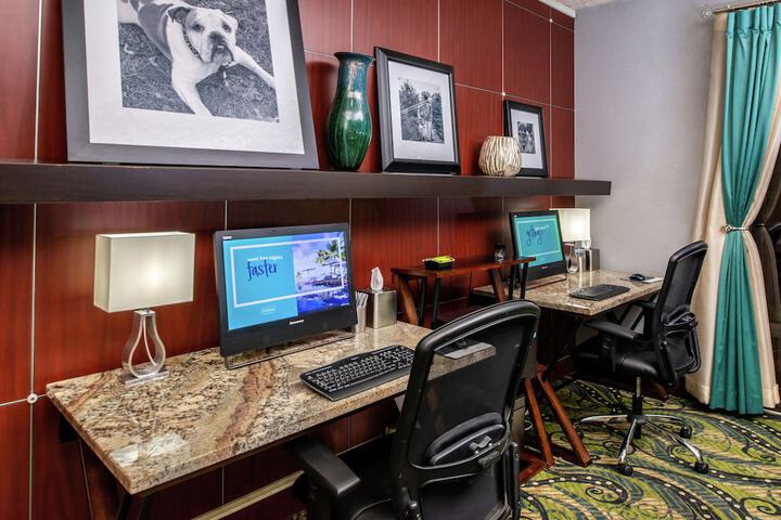 Business Center 47 of 47