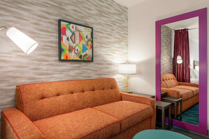 Room 26 of 37