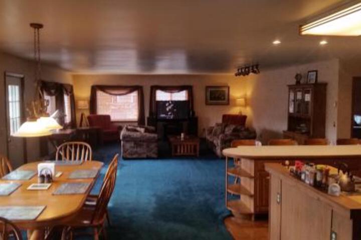 Kodiak Russian River Lodge