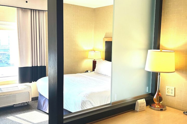 Room 16 of 29