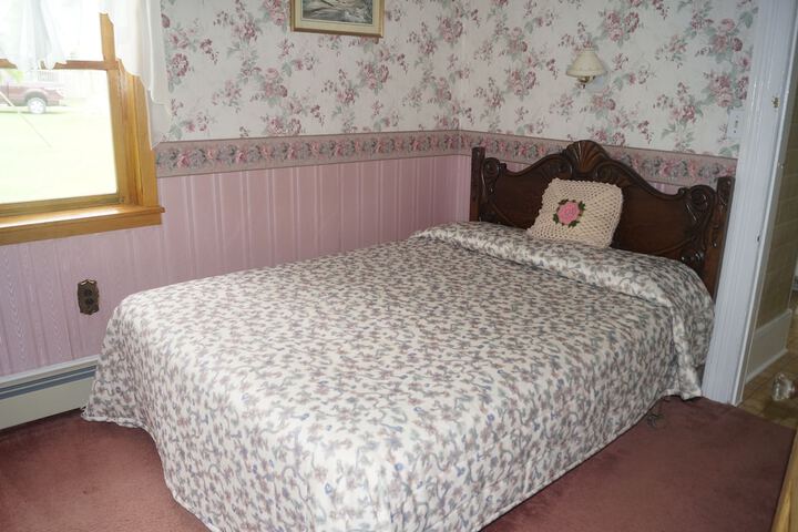 Room 16 of 84