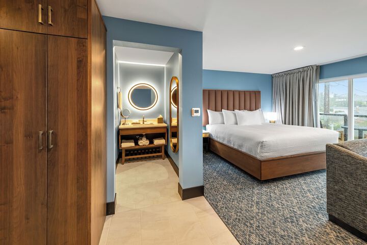 Room 48 of 100