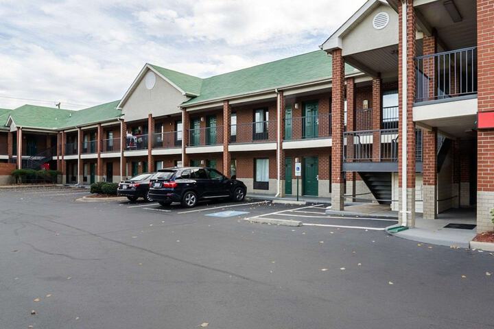 Hotel 4 of 25
