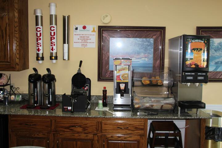 Breakfast/Coffee Service 14 of 15