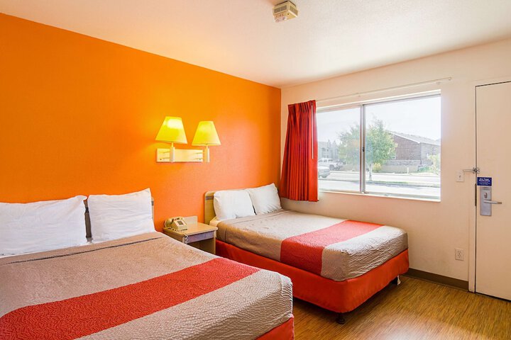 Motel 6 Laramie WY