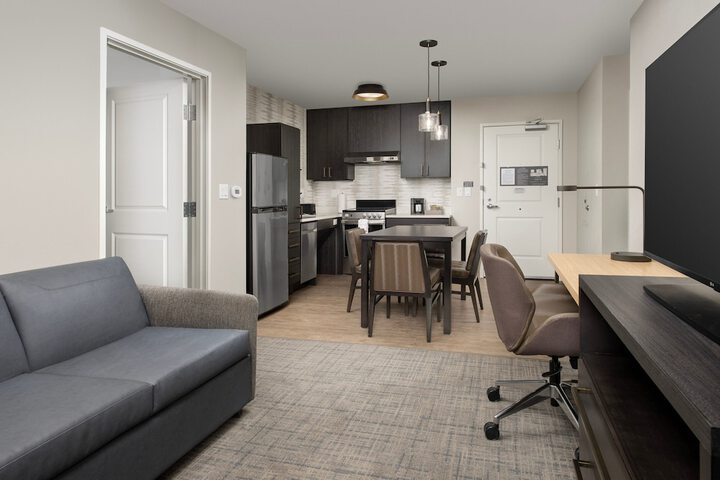 Room 16 of 46