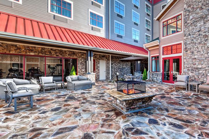 Terrace/Patio 41 of 43