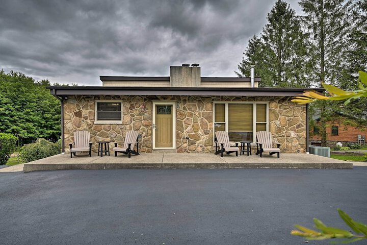 Indian Lake Retreat w / Wet Bar & Covered Deck
