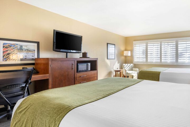 Room 34 of 44