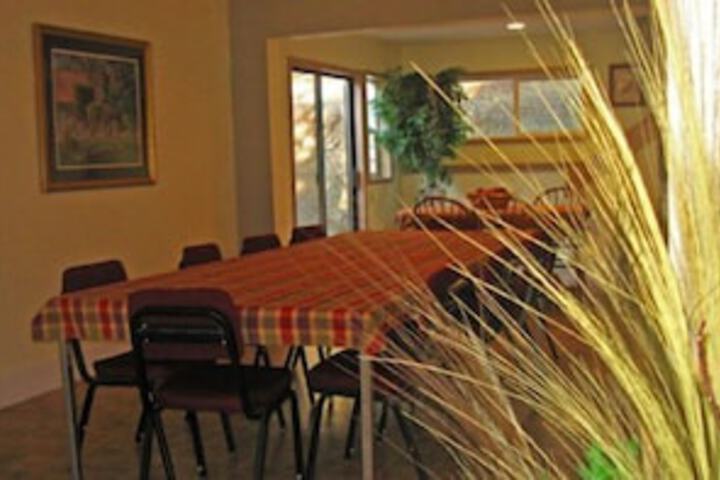 Creekside Condo at the Kelly Lodge Holiday home 2 BestStayz.1