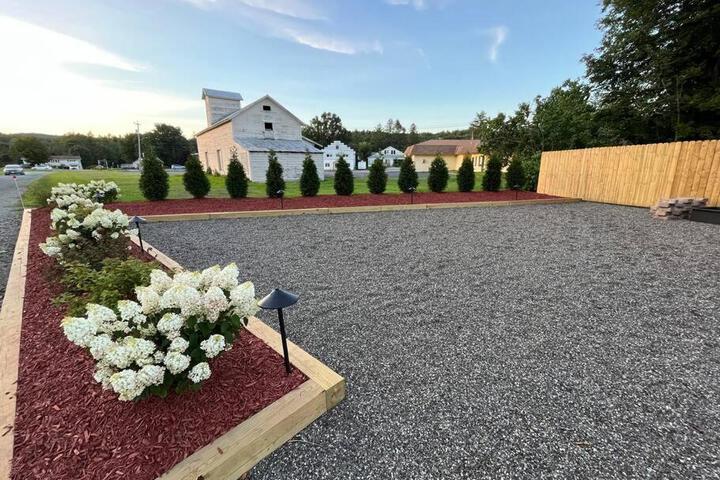 2 Bed Berkshire Getaway at Stephentown Hotel
