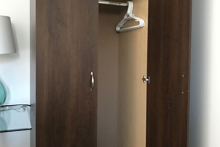 Room 29 of 40