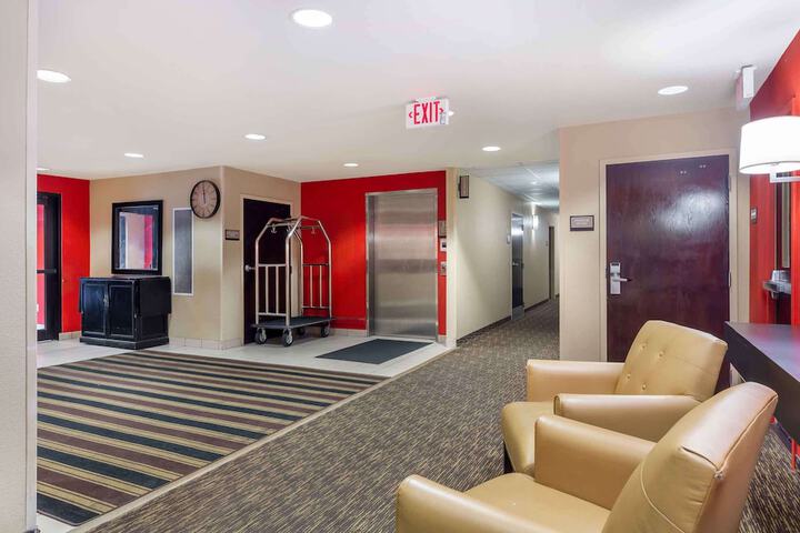 Hotel Interior 9 of 28