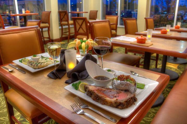 Dining 62 of 82