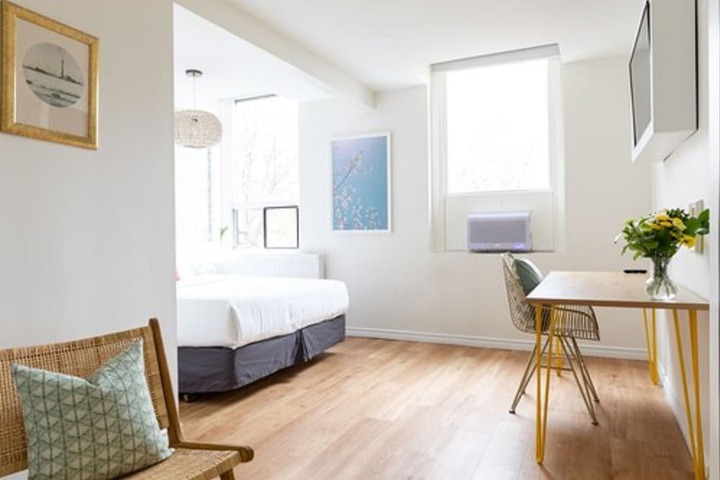 Room 43 of 70