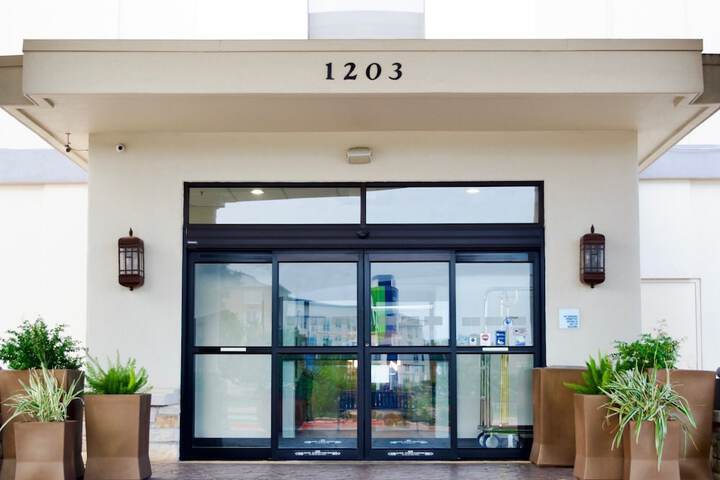 Hotel 7 of 86